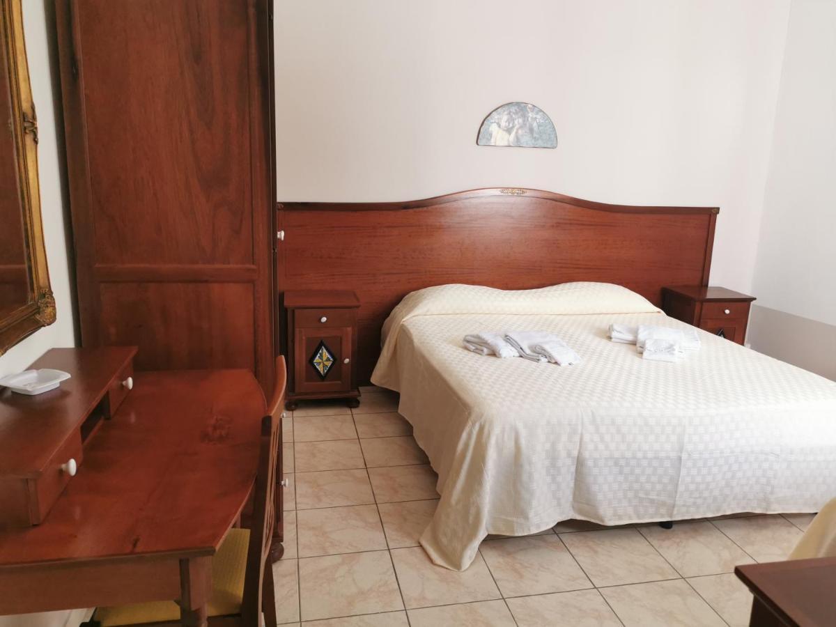 I Cappuccini Rooms Catania Luaran gambar